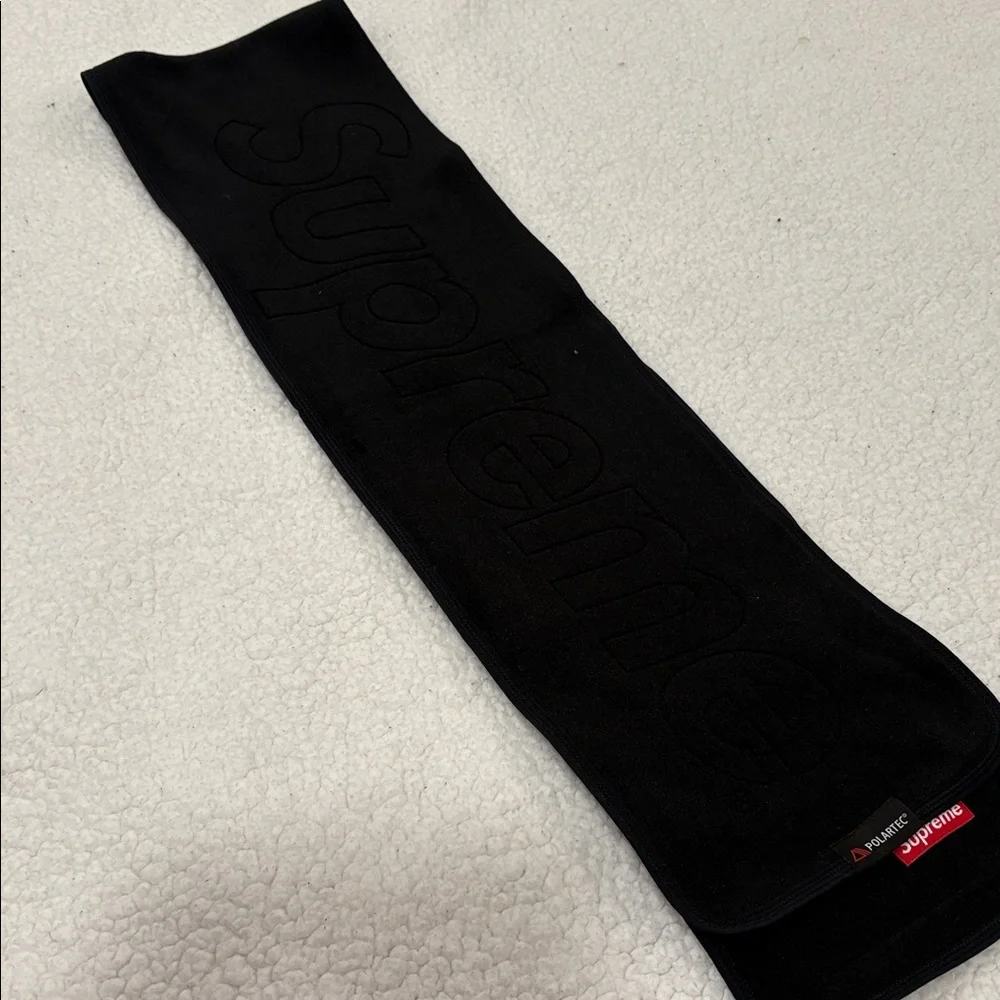 2021 Supreme Polartec Pocket Scarf